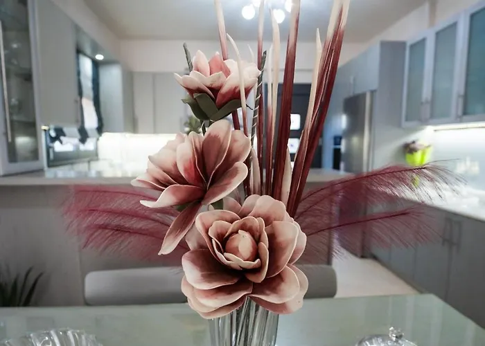 Romanza Luxury