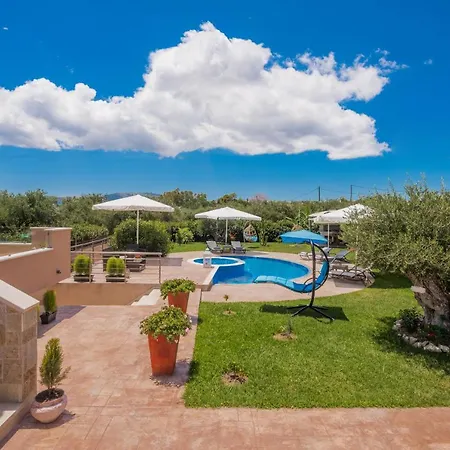 Romanza Luxury فيلة Kalamákion