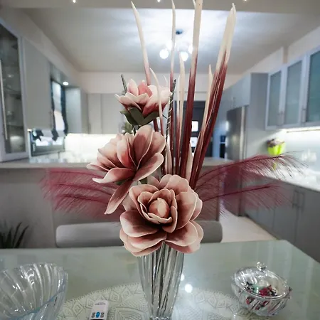 Romanza Luxury