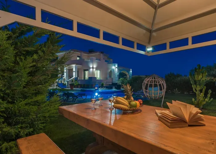 Villa Romanza Luxury Kalamákion
