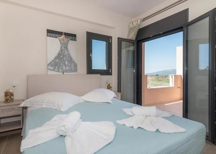 Romanza Luxury Villa Kalamákion