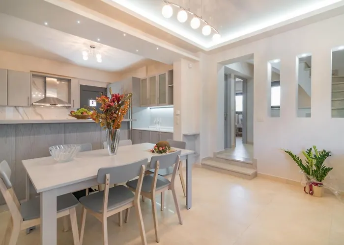Romanza Luxury Villa Kalamákion